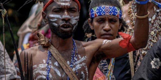 Manifestación de personas indígenas en Papúa, Indonesia