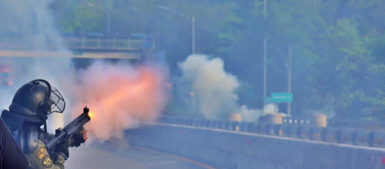 Violencia policial escalando en Viguí, provincia de Veraguas Policía dispara durante una protesta en Panamá