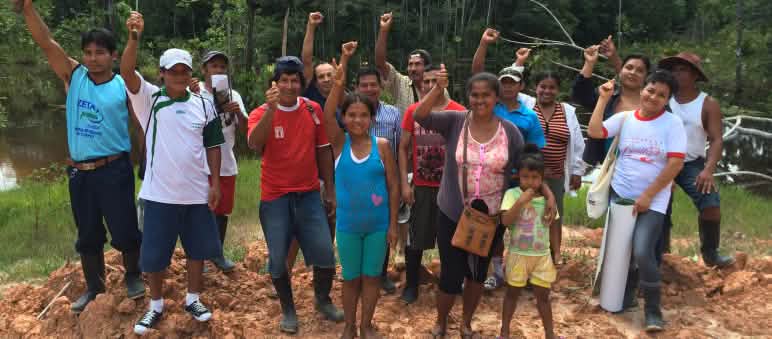Alegría por la primera compra de selvas en la Amazonía peruana