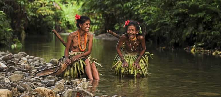 Mujeres de Siberut