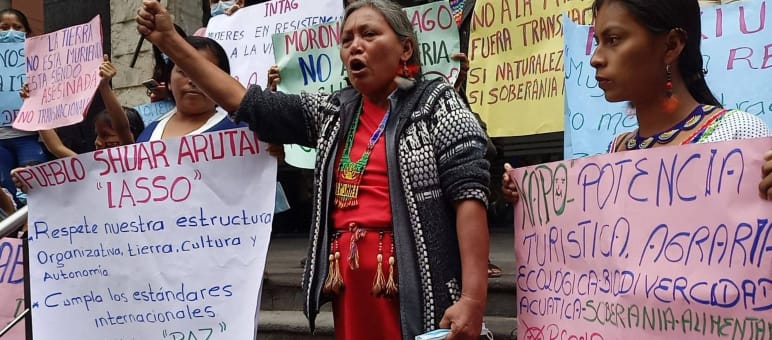 Durante la pandemia, actividades de exploración avanzada de las empresas canadienses amenazaron el territorio indígena Shuar Arutam, en la amazonía de Ecuador Protesta contra la minería en Ecuador frente al Ministerio del Ambiente, Octubre 2021