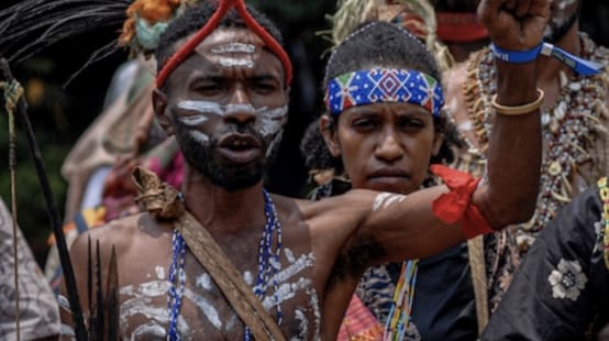 Manifestación de personas indígenas en Papúa, Indonesia