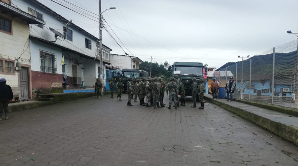 Presencia militar en las calles de La Merced de Buenos Aires