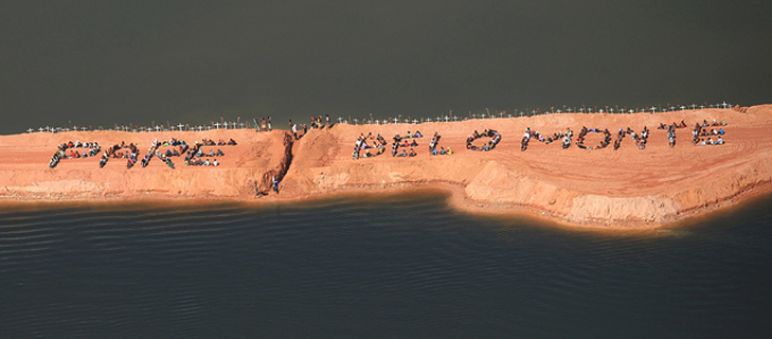 Protesta en 2012 para detener Belo Monte