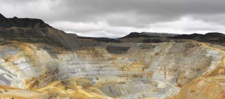 Los estragos de la minería a cielo abierto Mina a cielo abierto